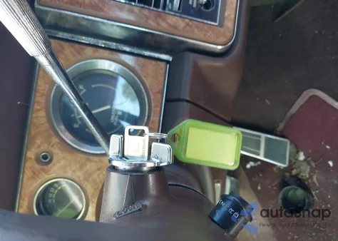 1983 Buick Lesabre Limited from USA, damaged, VIN 1G4AP37Y8DX493822